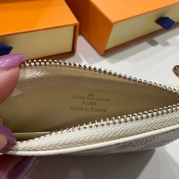 Damier Azur Key Pouch 🆕 - Picture 6 of 10